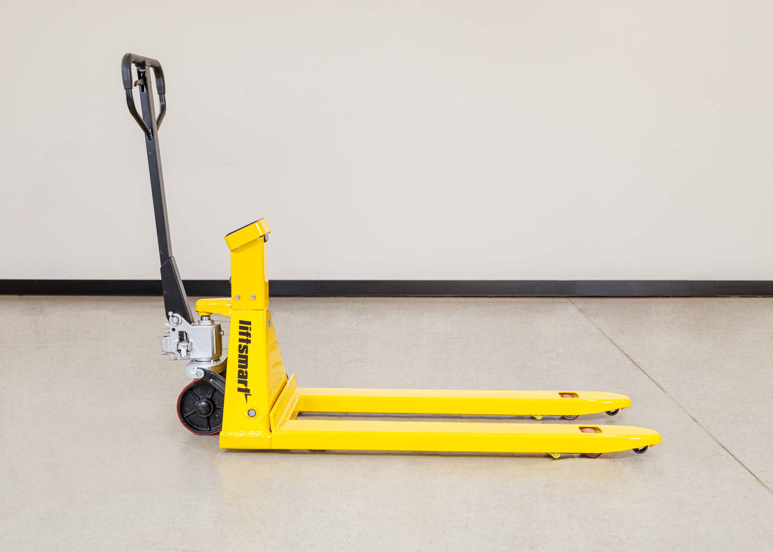 Liftsmart 2.5T Weight Scale Hand Pallet Jack/Truck - Image 5
